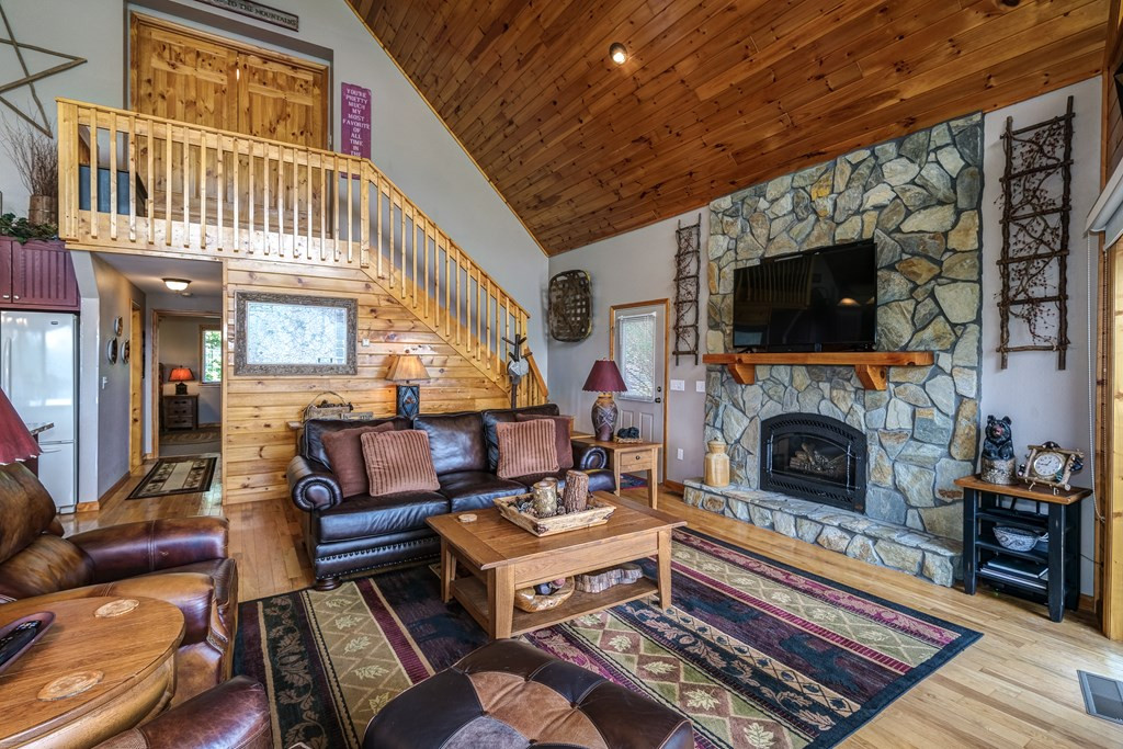 78 Hawk Nest Place Property Photo 13