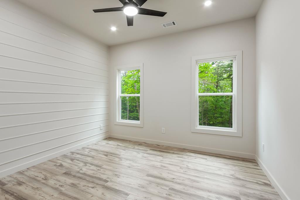 52 Honeysuckle Drive Property Photo 38