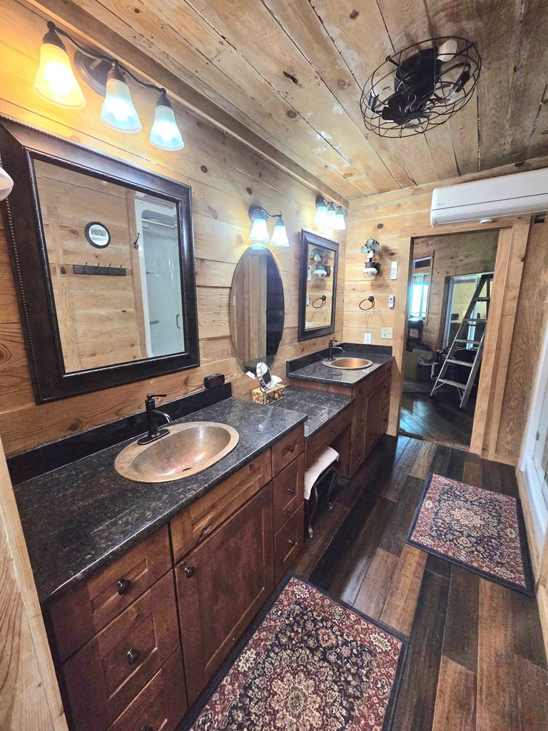 795 Porterfield Gap Road Property Photo 23