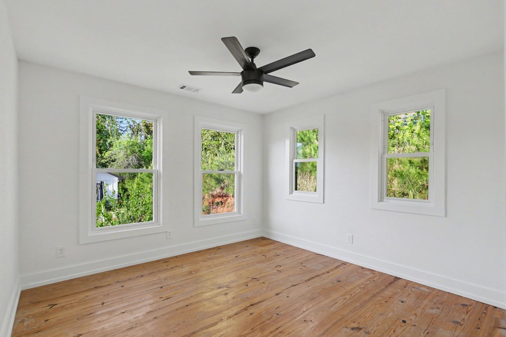 233 Bradshaw Road Property Photo 32