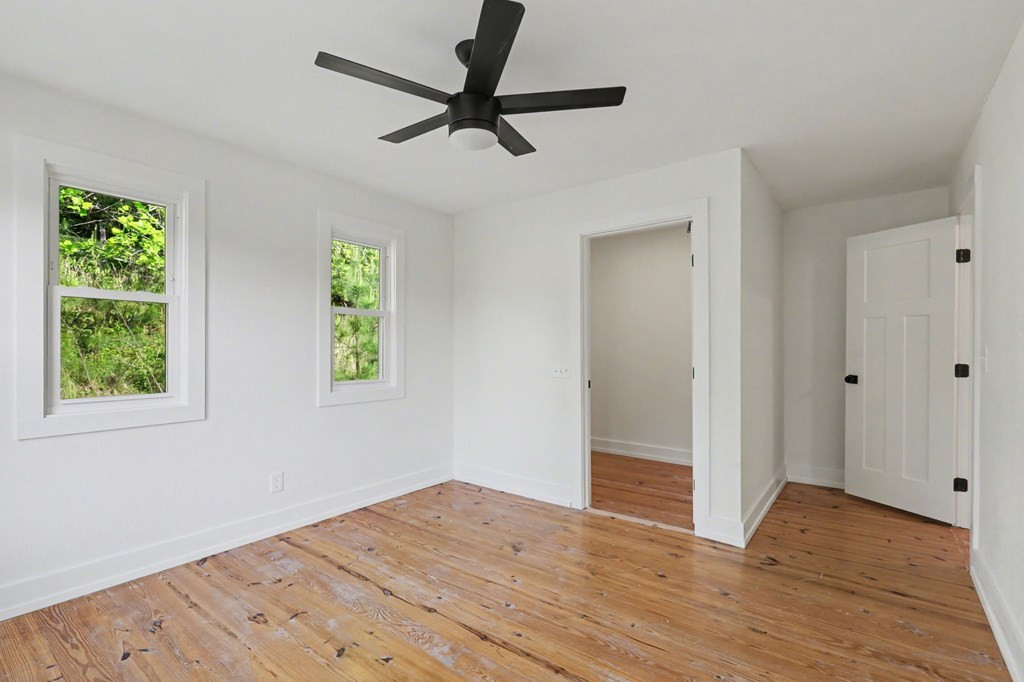 233 Bradshaw Road Property Photo 33