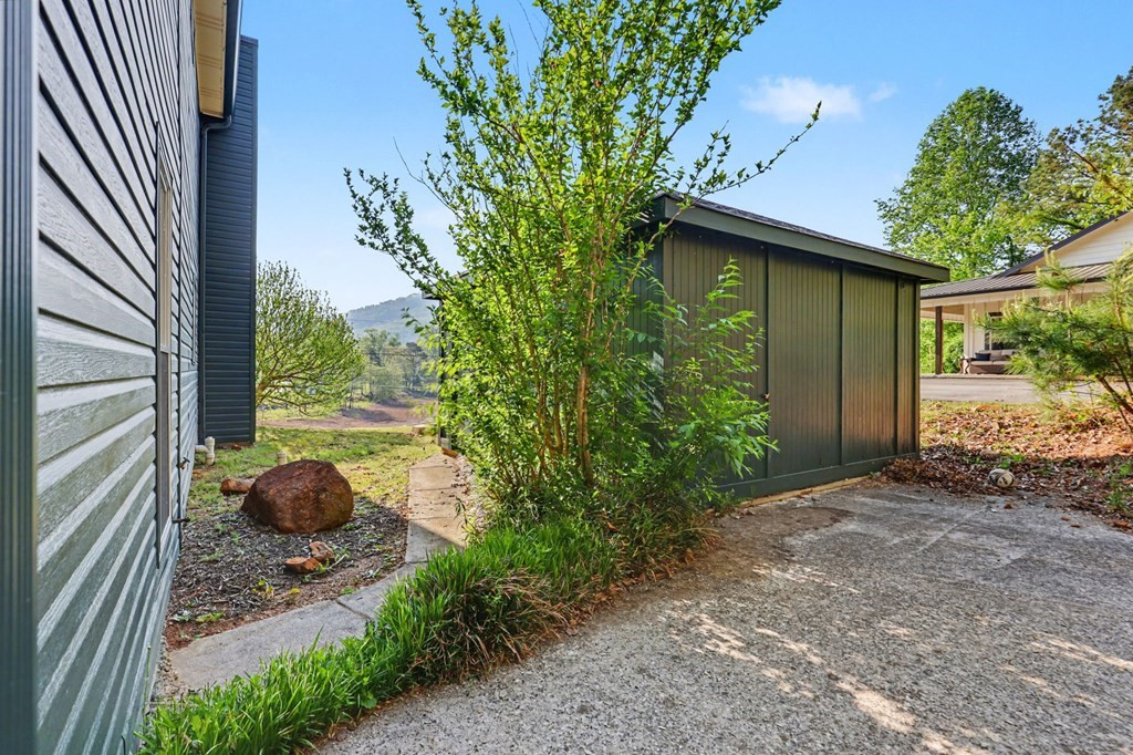 233 Bradshaw Road Property Photo 45