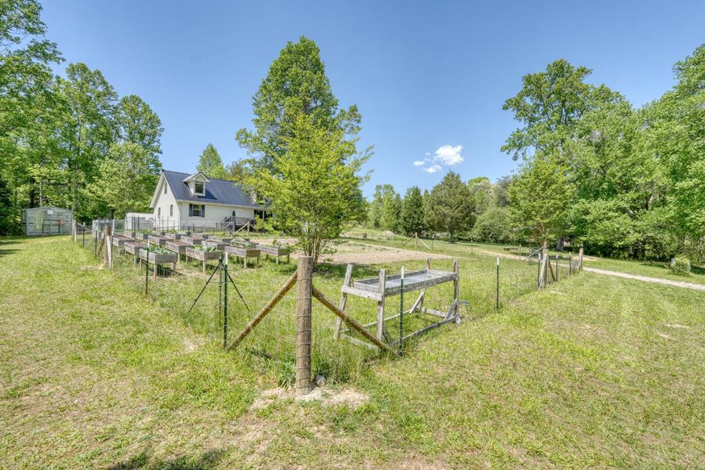 1059 Pleasant Hill Road Property Photo 4