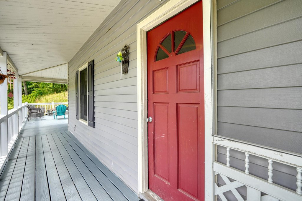 3610 Highway 294 Property Photo 2