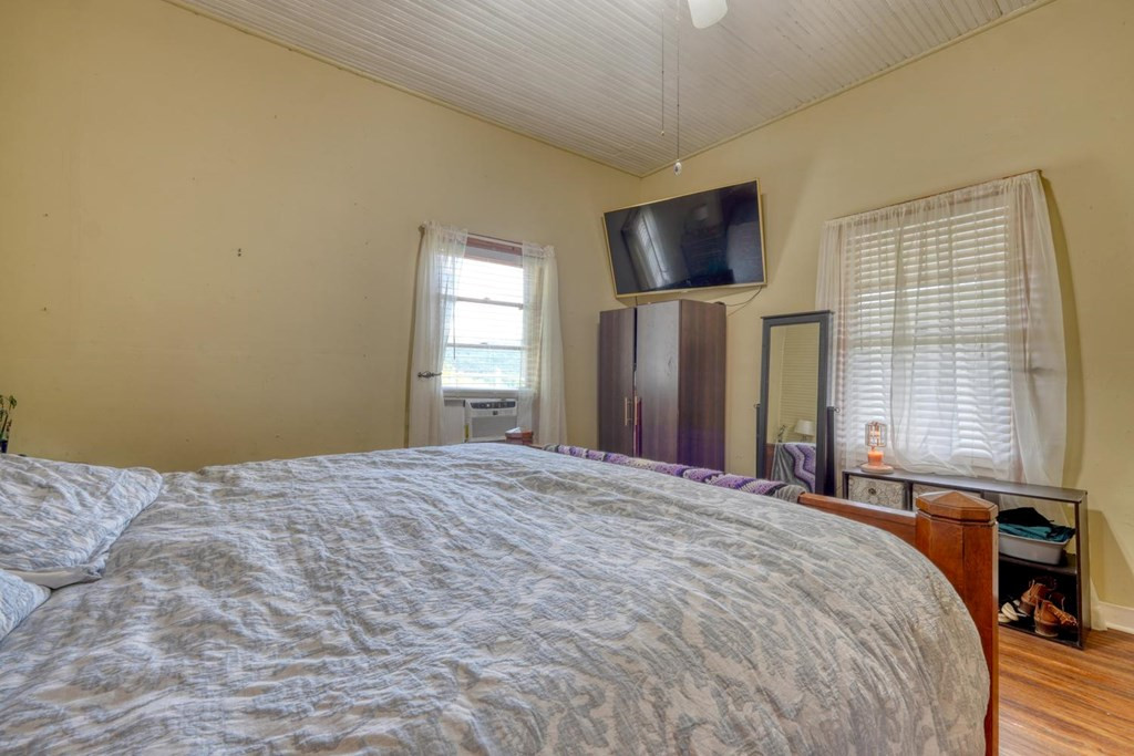 3610 Highway 294 Property Photo 13