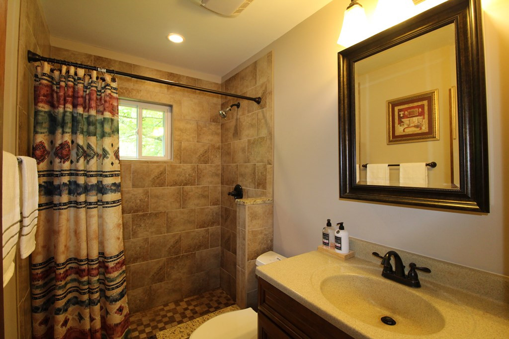 130 Ivy Lane Property Photo 20