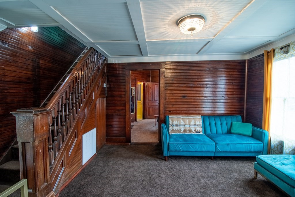 215 Bristol Avenue Property Photo 16
