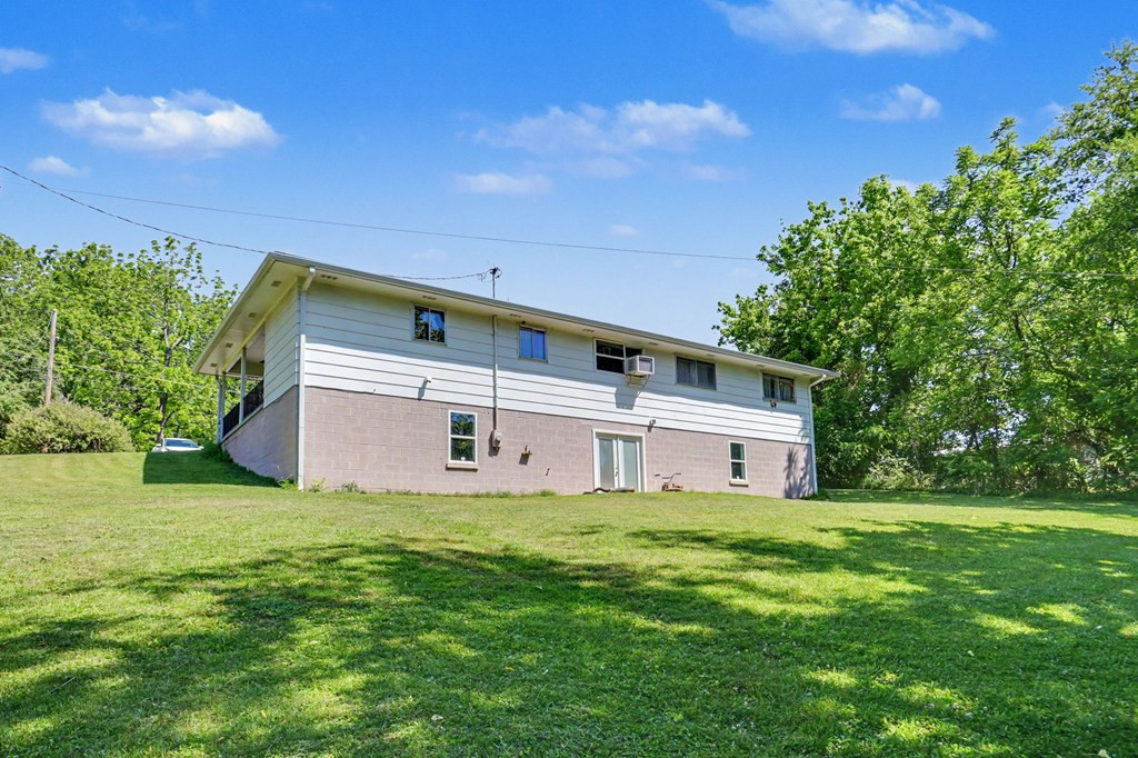 63 Fort Butler Street Property Photo 6