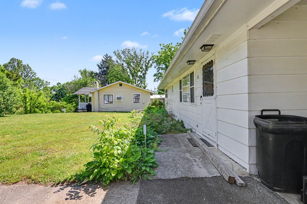 63 Fort Butler Street Property Photo 10