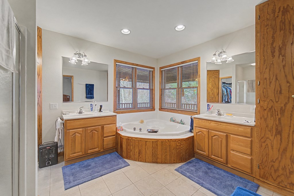 750 Double Springs Drive Property Photo 33