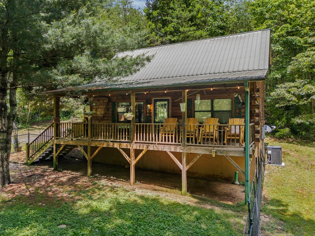 35 Winding Hill Trail Property Photo 2