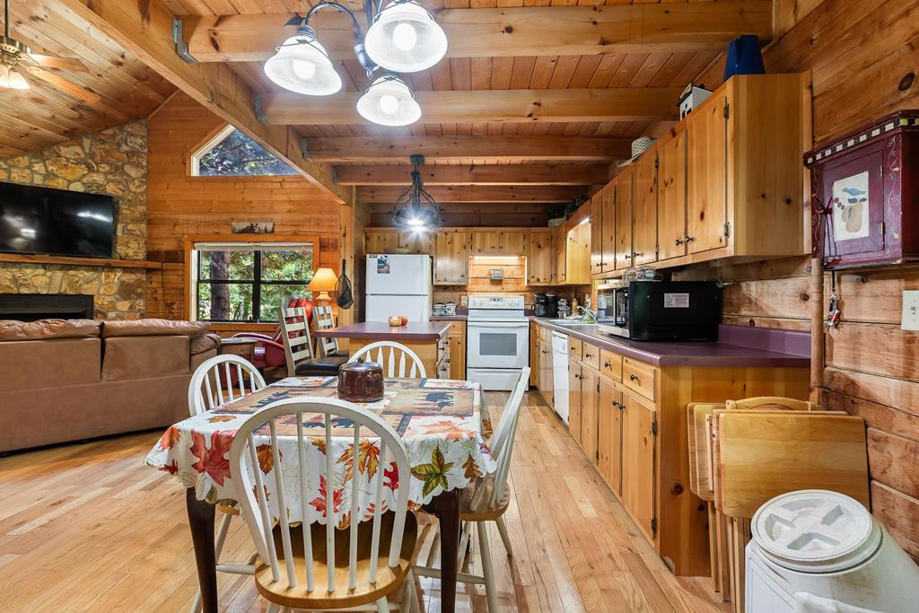 35 Winding Hill Trail Property Photo 12