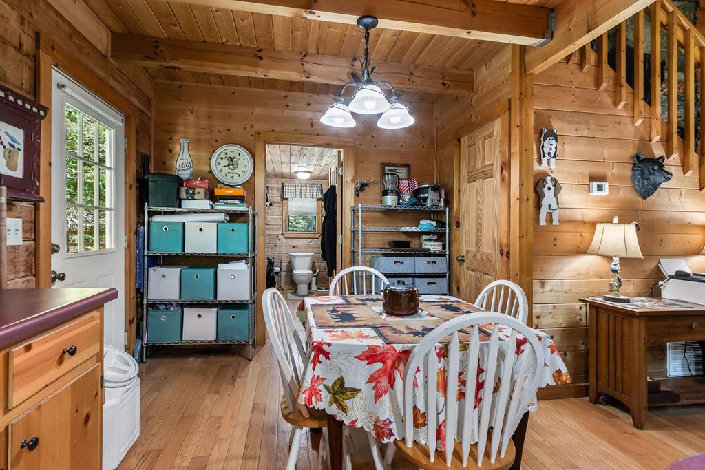 35 Winding Hill Trail Property Photo 14
