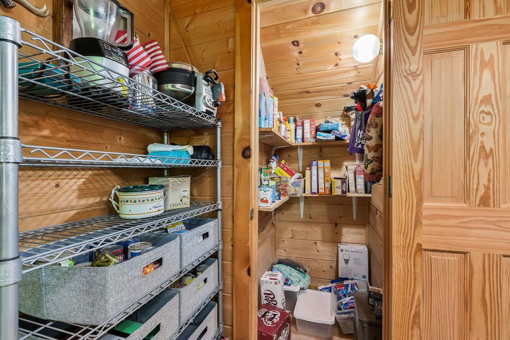 35 Winding Hill Trail Property Photo 15