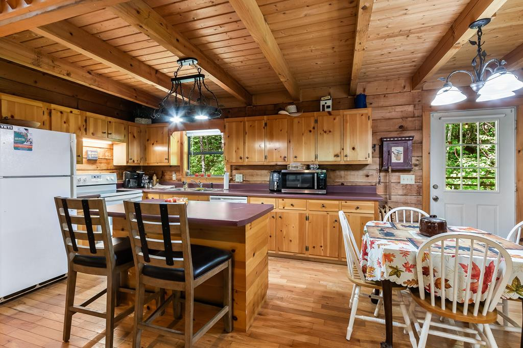 35 Winding Hill Trail Property Photo 20