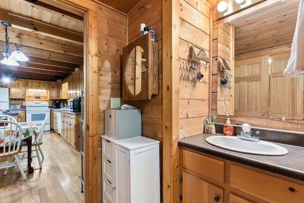 35 Winding Hill Trail Property Photo 26