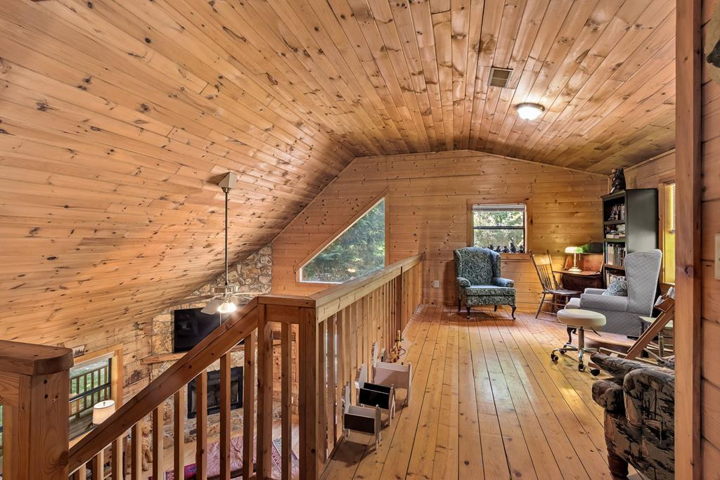35 Winding Hill Trail Property Photo 31