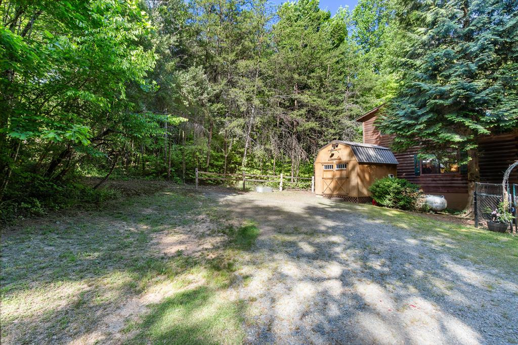 35 Winding Hill Trail Property Photo 57