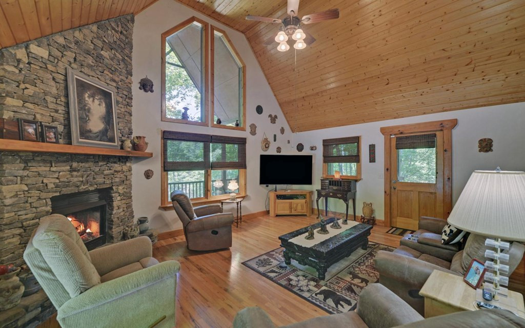 164 Dew Drop Lane Property Photo 2