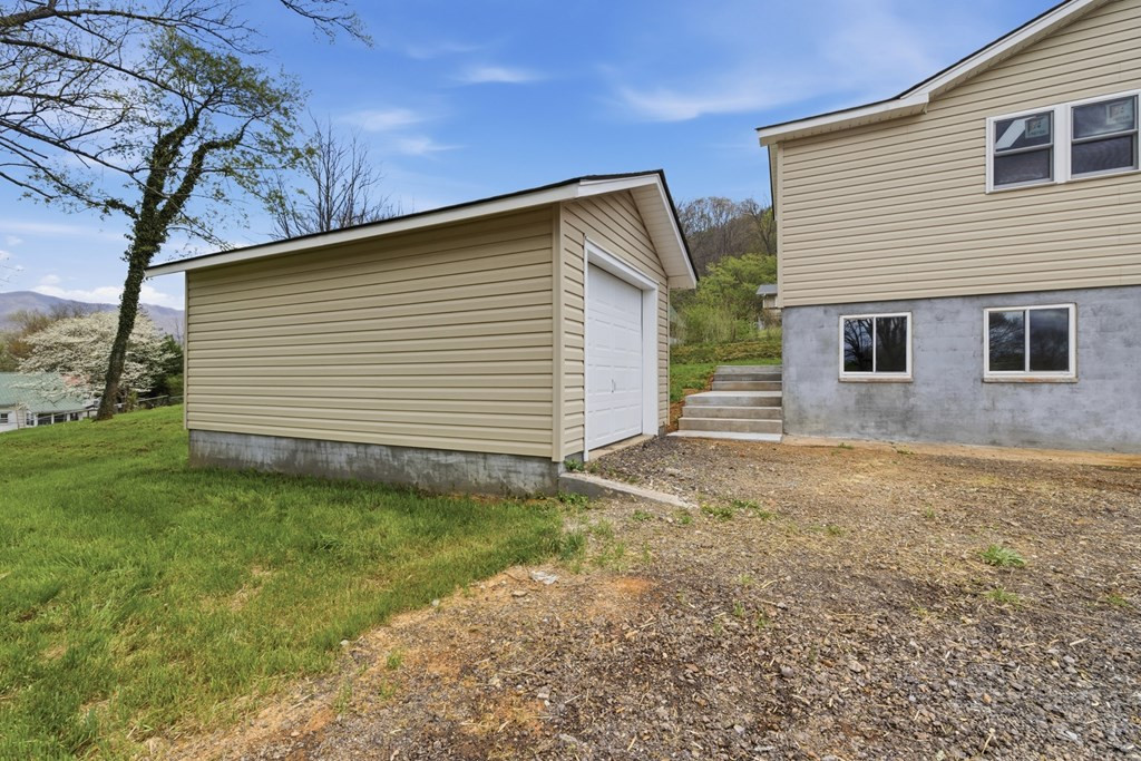 39 Justus Property Photo 26