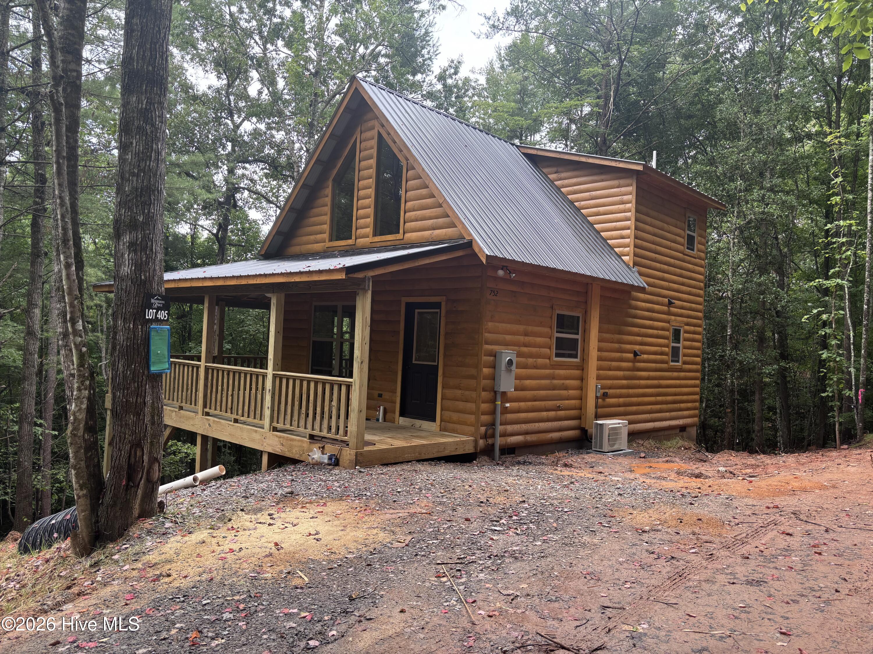 730 Whispering Ridge Drive Property Photo 2