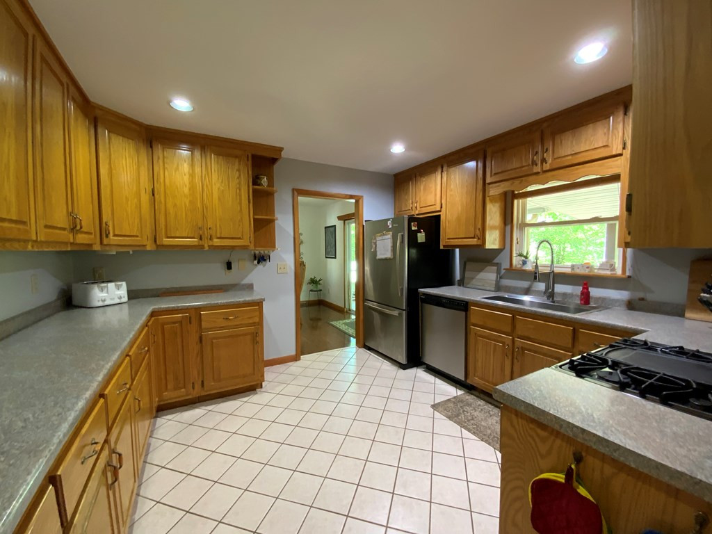 944 Wildcat Drive Property Photo 14