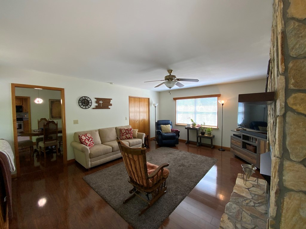 944 Wildcat Drive Property Photo 18