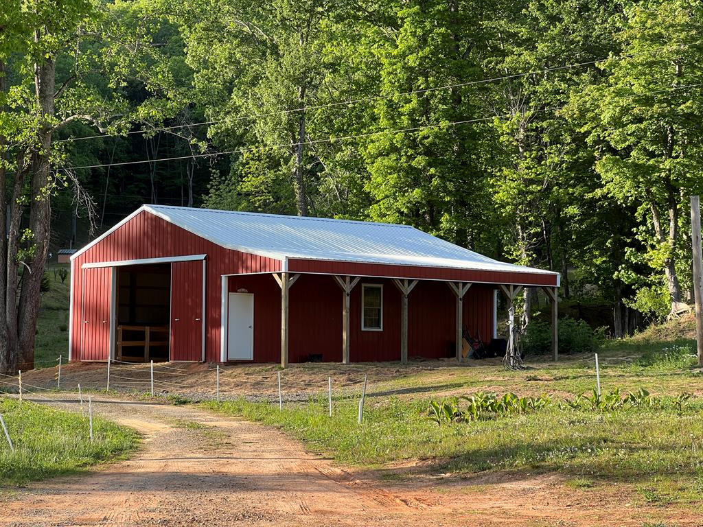 3325 Pack Mountain Road Property Photo 2