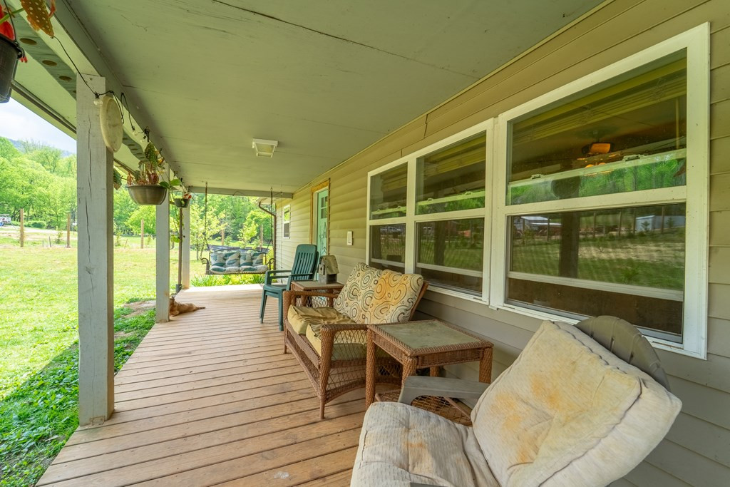 3325 Pack Mountain Road Property Photo 12