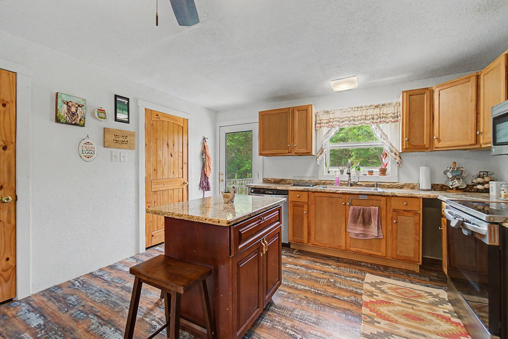 3325 Pack Mountain Road Property Photo 22