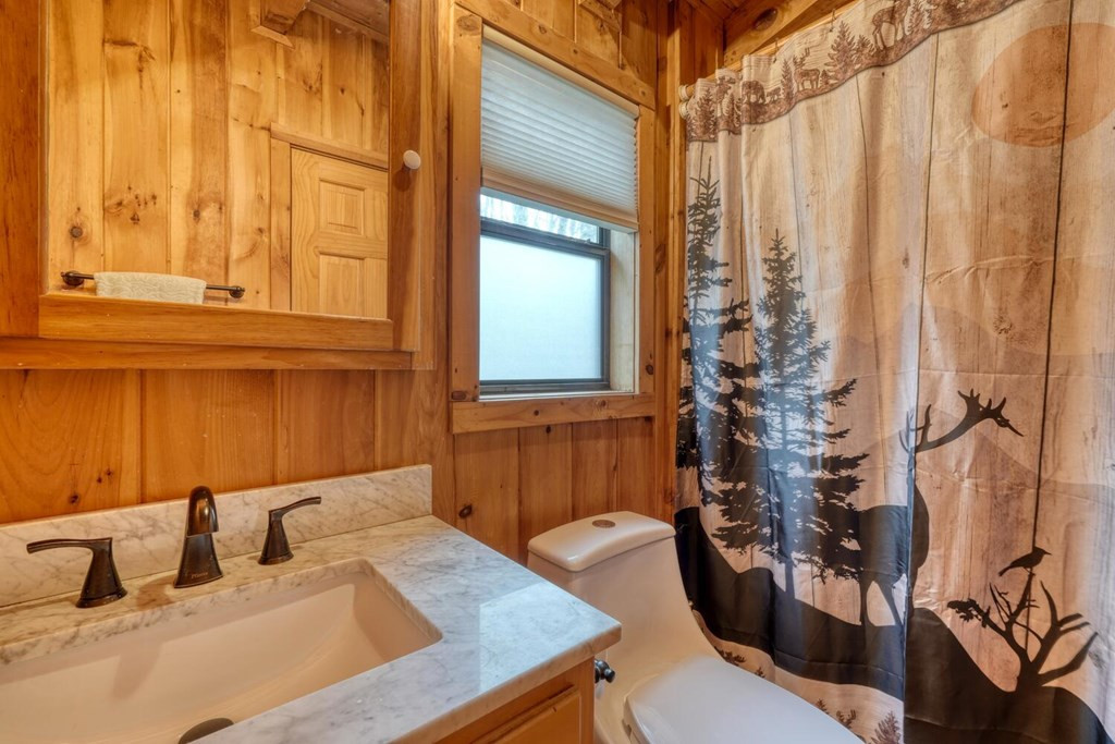 340 Mountain Top Drive Property Photo 24