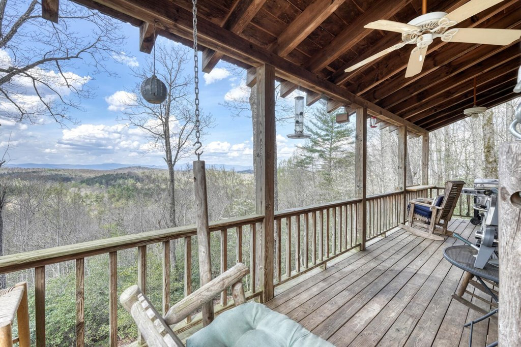 340 Mountain Top Drive Property Photo 27