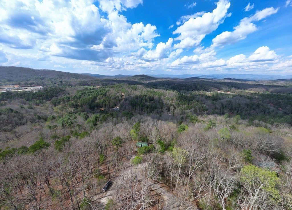 340 Mountain Top Drive Property Photo 32