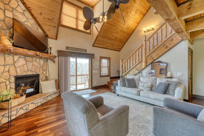 230 Smokin Ridge Property Photo 3