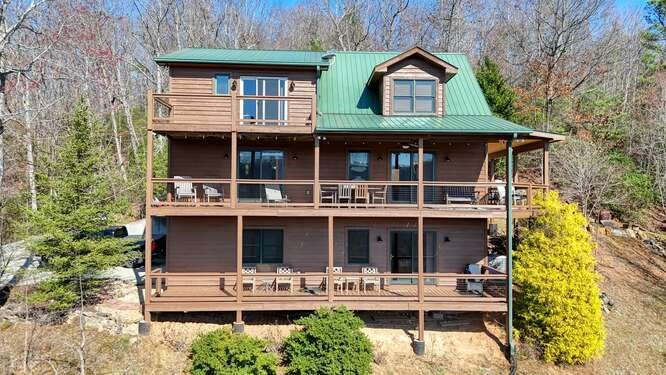 230 Smokin Ridge Property Photo 8