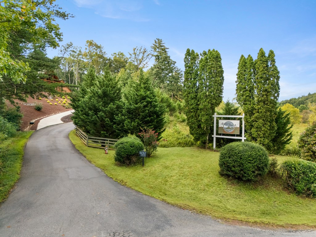 1396 Deerfield Road Property Photo 2