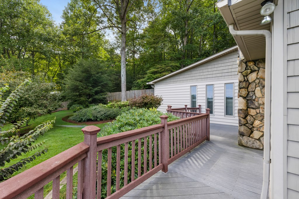 1396 Deerfield Road Property Photo 25