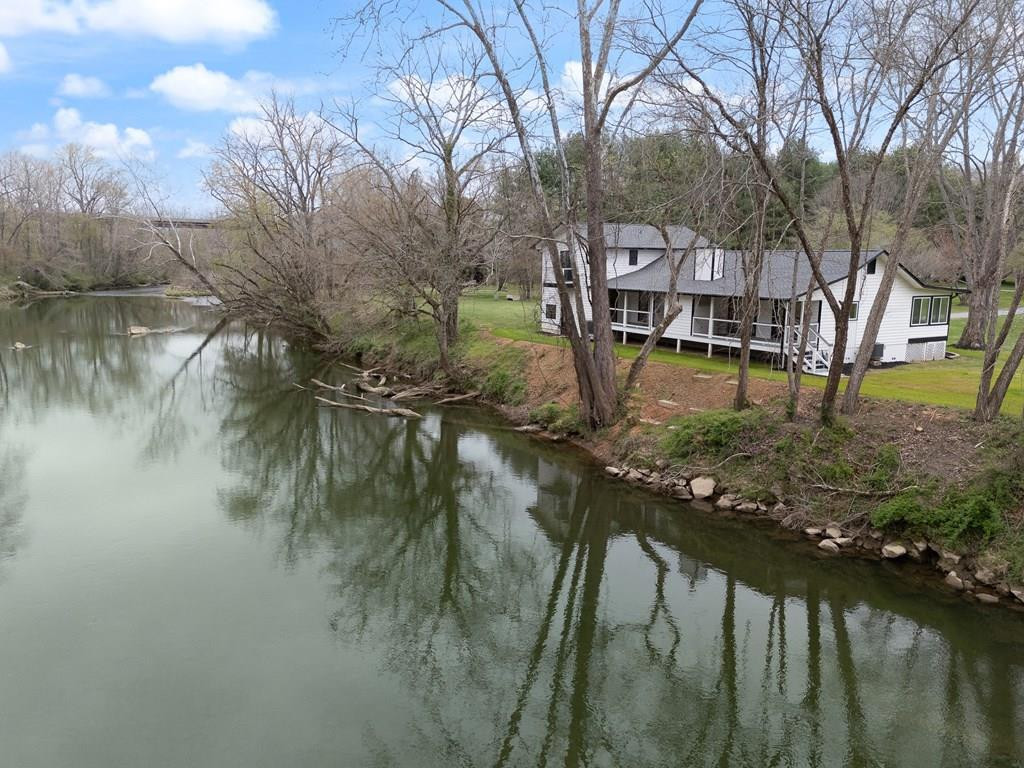 284 Smokeford Road Property Photo 2