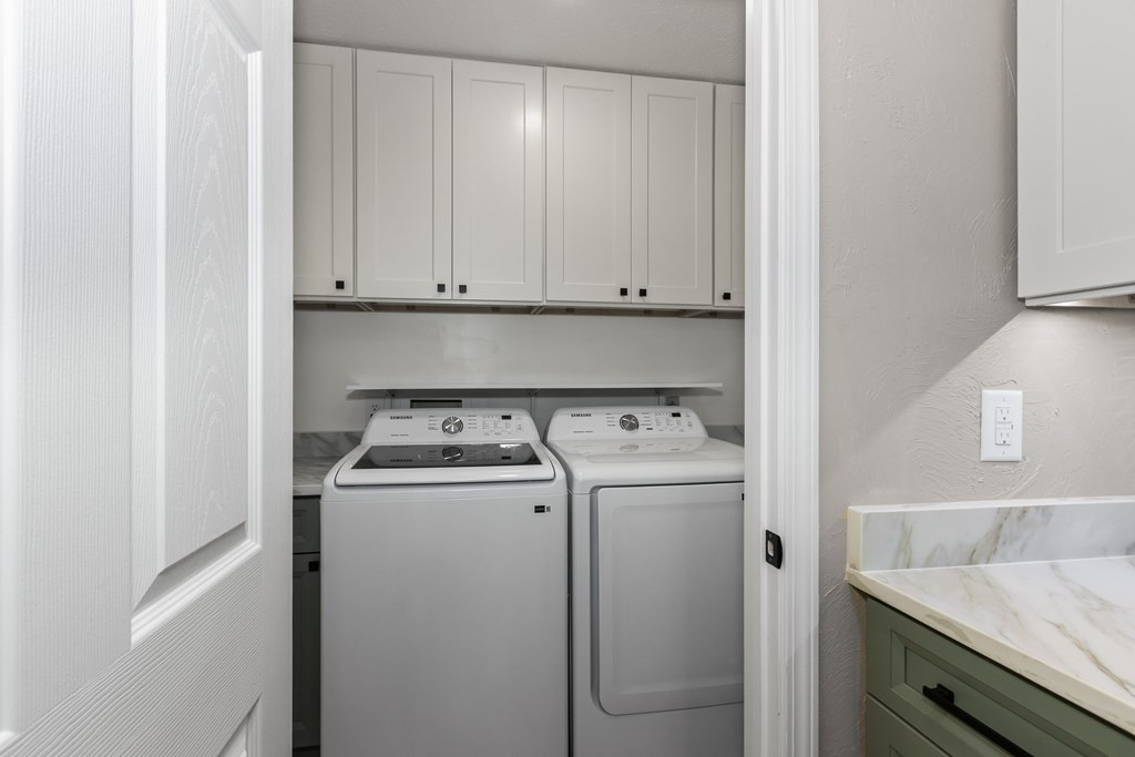 284 Smokeford Road Property Photo 33