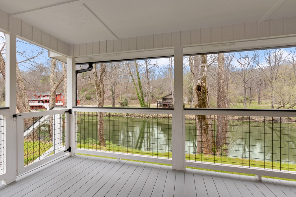 284 Smokeford Road Property Photo 47
