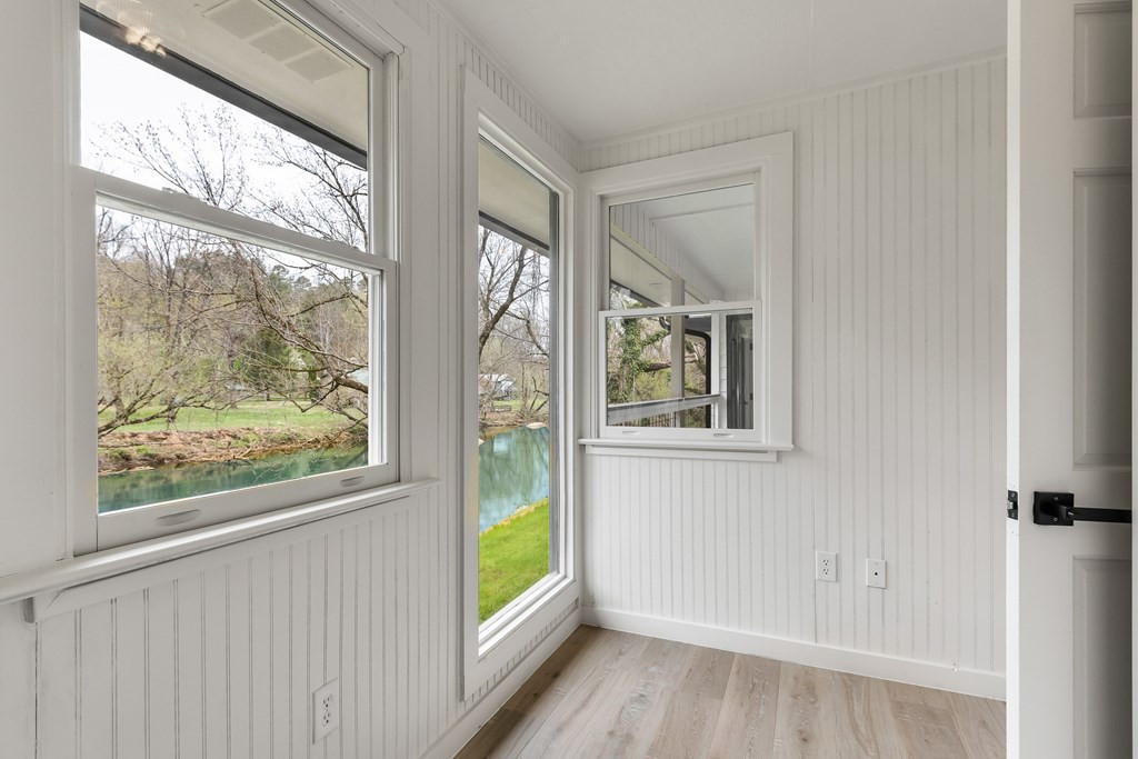 284 Smokeford Road Property Photo 61