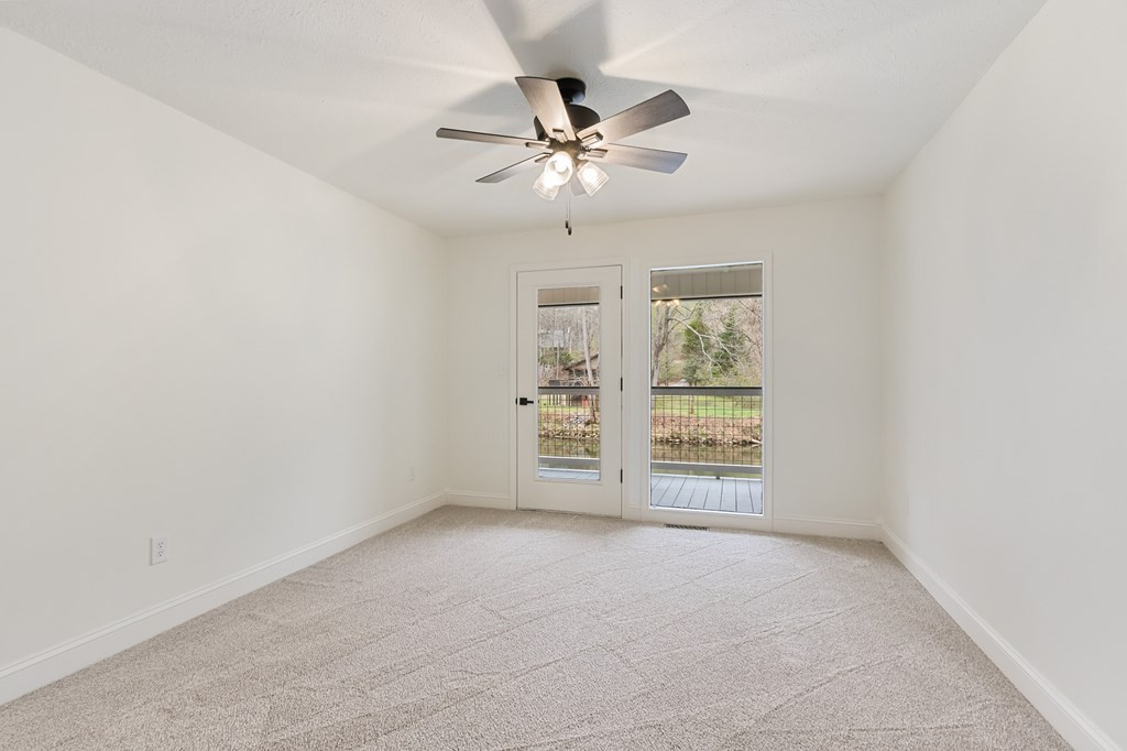 284 Smokeford Road Property Photo 66