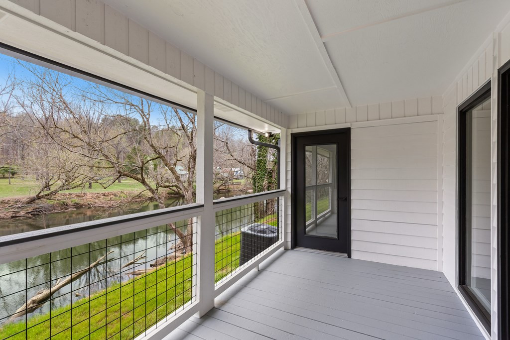 284 Smokeford Road Property Photo 74
