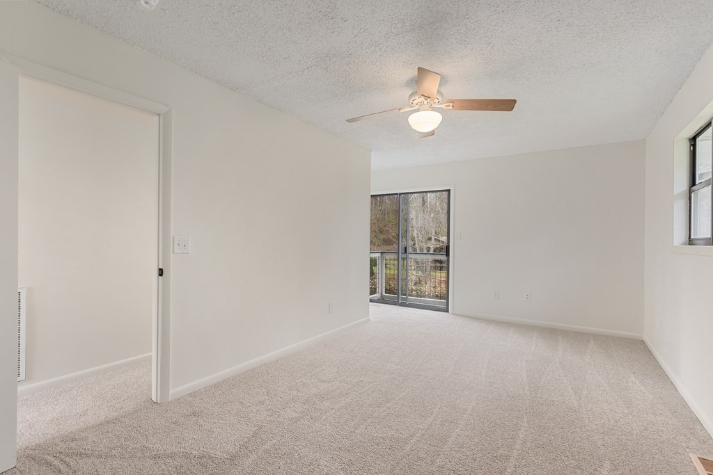 284 Smokeford Road Property Photo 85