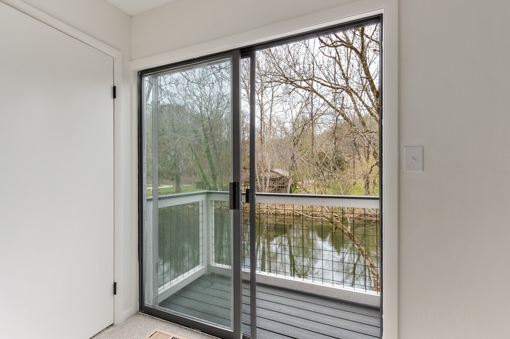 284 Smokeford Road Property Photo 89