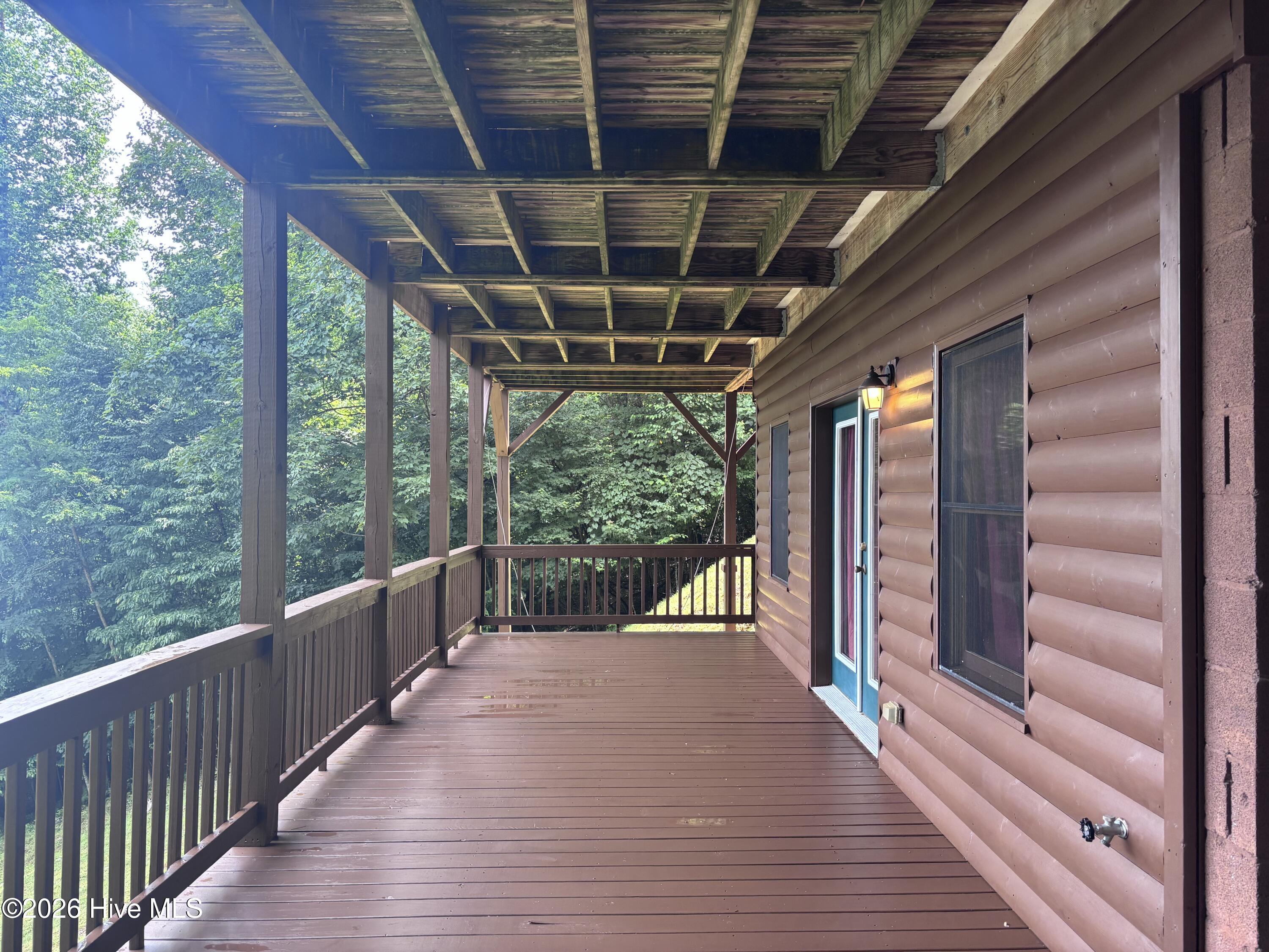 380 Buck Ridge Drive Property Photo 10