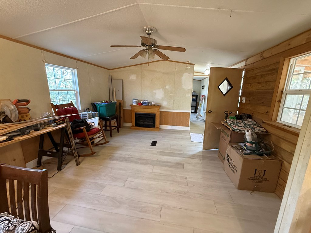 108 Sue Lane Property Photo 4