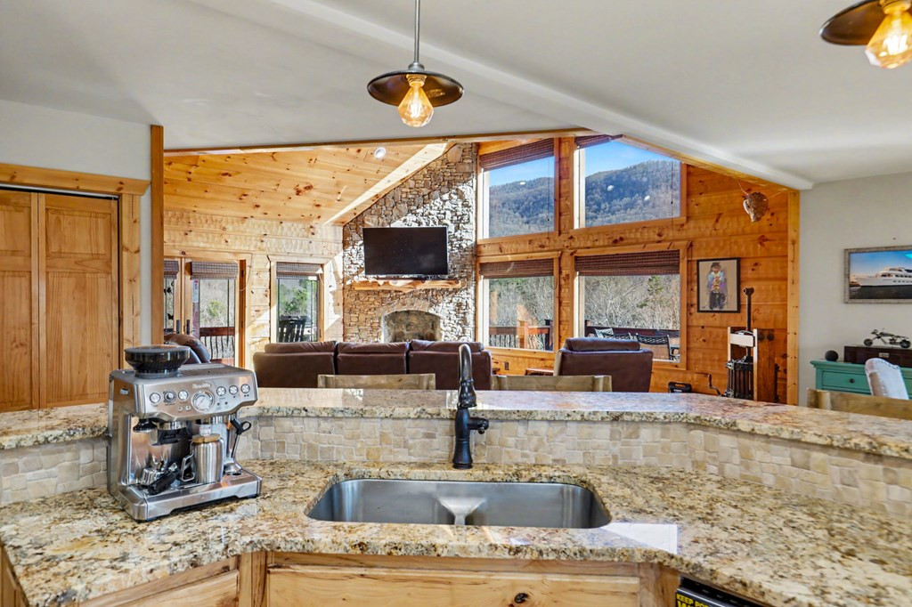 4760 Anderson Road Property Photo 13