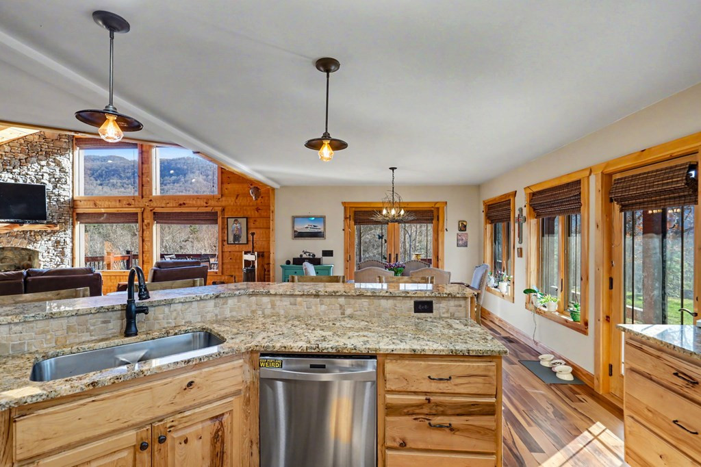 4760 Anderson Road Property Photo 14