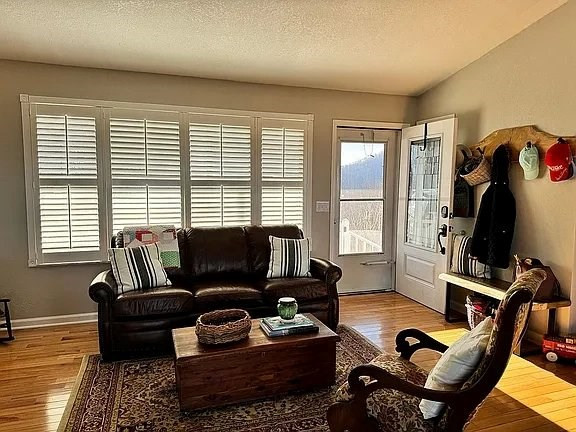 7 Lakeview Drive Property Photo 9